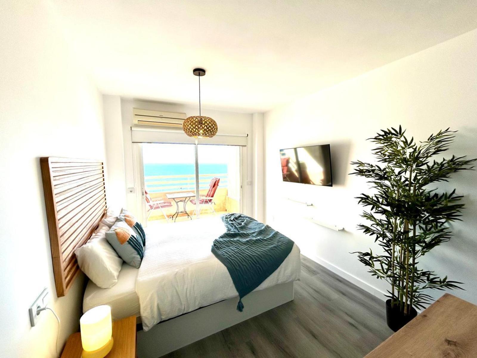Stella Maris - Amazing Frontal Sea Views With Pool & Terrace By 10Tosea Apartment Fuengirola Ngoại thất bức ảnh
